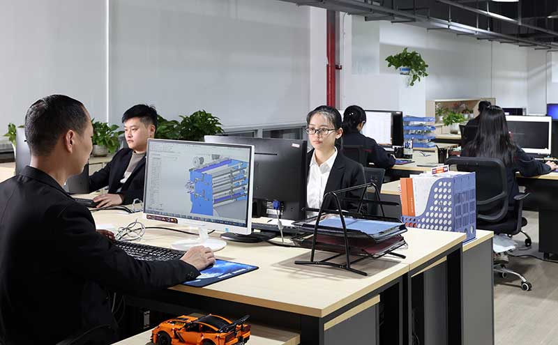 插我一区二区在线观看 分切机技术创新：推动制造业智能化转型